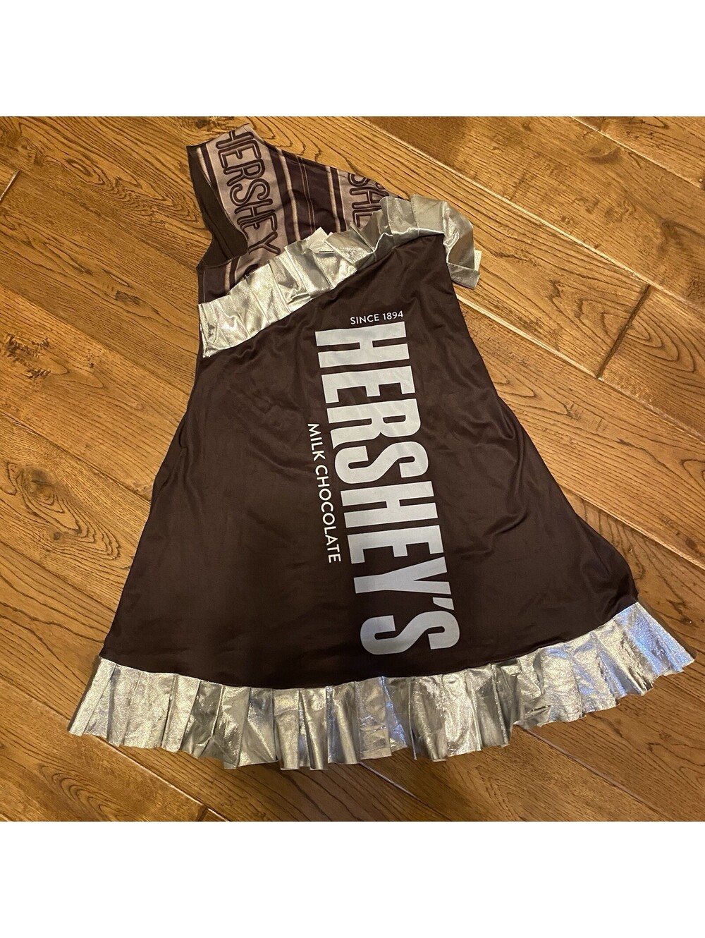 Tween Hersheys Chocolate Bar Costume Size 10-12 Brown&silver / Satin Halloween